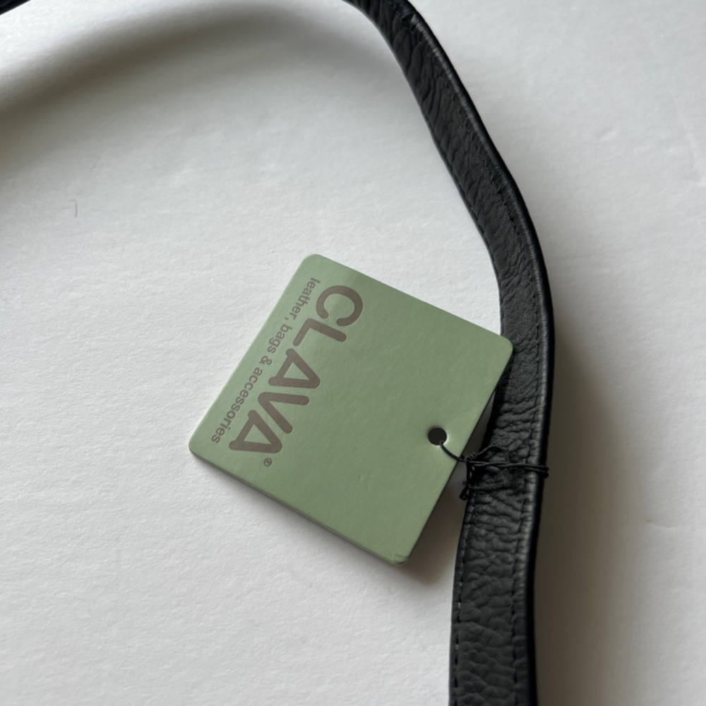 CLAVA LEATHER WALLET WAIST PACK - Summer Travel? Keep it all Together. - Picture 6 of 9